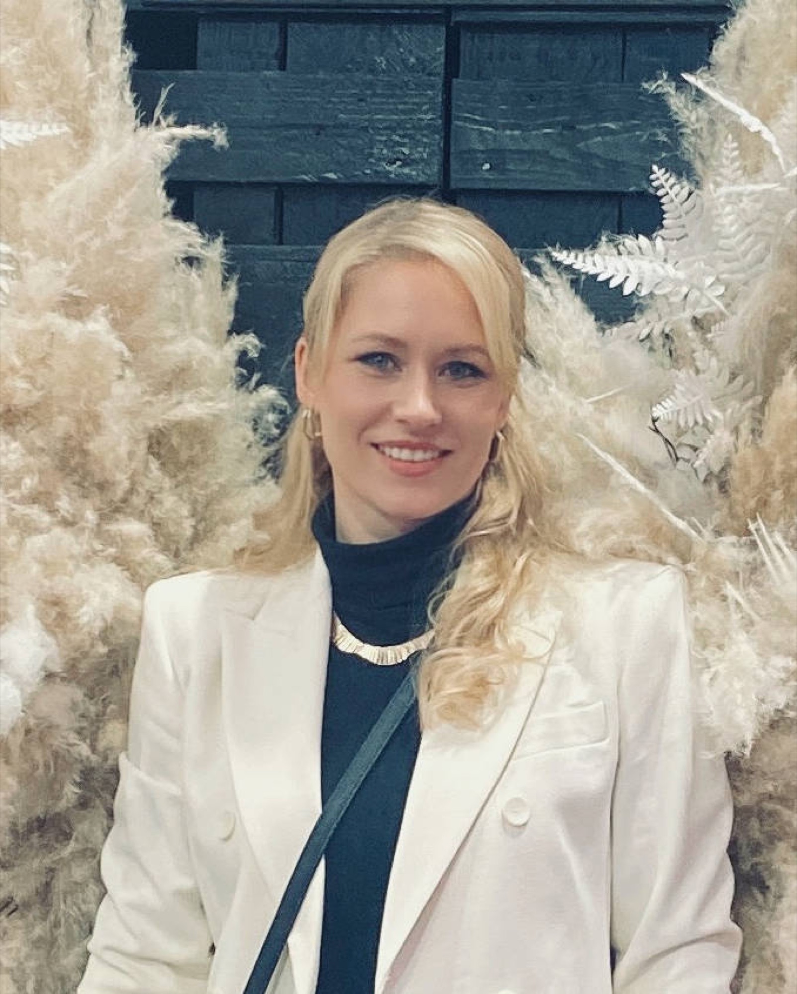 Nadja von NF Beauty in Leverkusen
